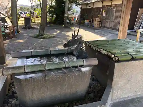 水口神社の手水舎