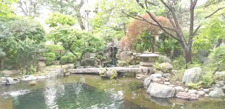 感通寺の庭園