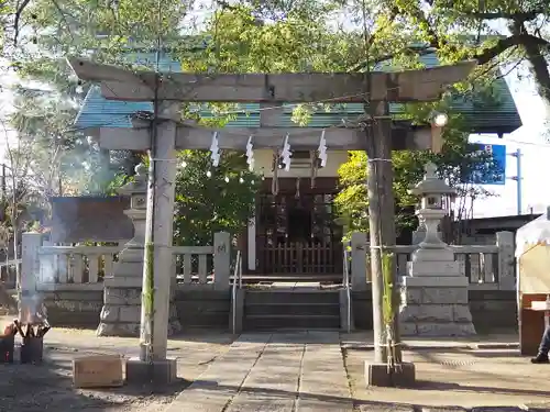 大川町氷川神社の鳥居