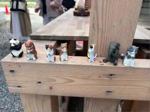 札幌諏訪神社の像