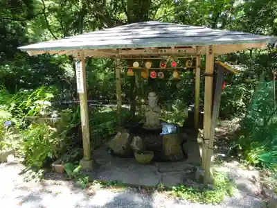 阿弥陀寺の手水舎