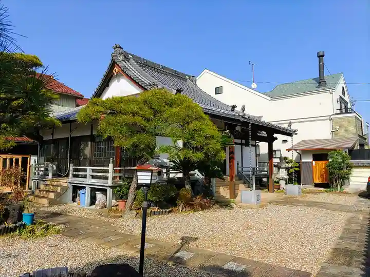 円満寺の本殿・本堂