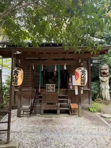 大綱金刀比羅神社の{uncategorized: "未分類", other: "その他", undefined: "問題あり", building: "その他建物", grave: "お墓", sacred_gate: "鳥居", guardian: "狛犬", statue: "像", buddha: "仏像", history: "歴史", nature: "自然", garden: "庭園", animal: "動物", pagoda: "塔", temizu: "手水舎", mountain_gate: "山門・神門", sanctuary: "本殿・本堂", subordinate: "末社・摂社", art: "芸術", scenery: "景色", jizo: "地蔵", ema: "絵馬", goshuin: "御朱印", omikuji: "おみくじ", items: "授与品その他", amulet: "お守り", goshuincho: "御朱印帳", eats: "食事", festival: "お祭り", votive_dance: "神楽", shichigosan: "七五三参", wedding: "結婚式", experience: "体験その他", initially: "初詣", around: "周辺", anti_infection: "感染症対策"}