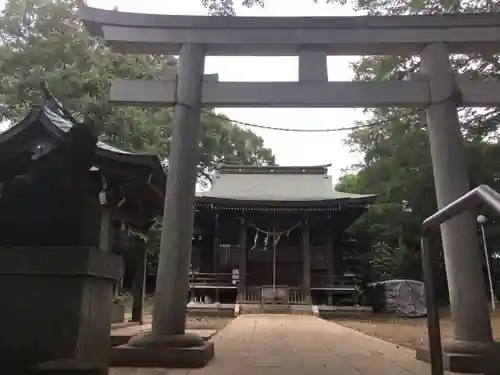 氷川神社の鳥居