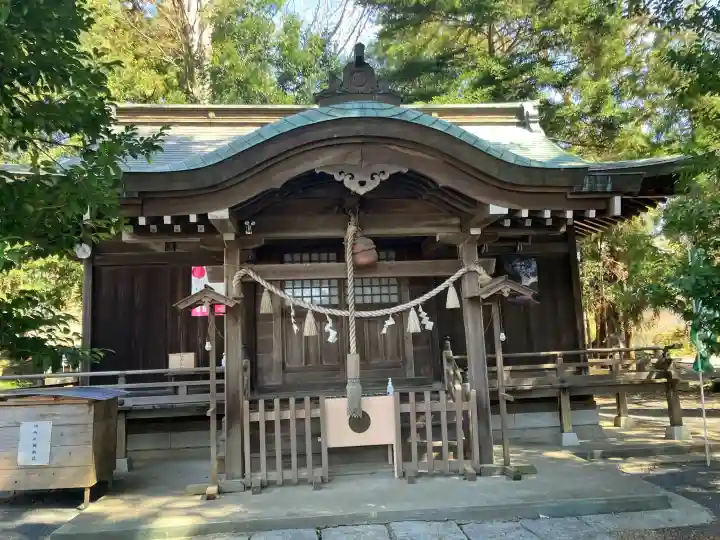 鹿島神社の{uncategorized: "未分類", other: "その他", undefined: "問題あり", building: "その他建物", grave: "お墓", sacred_gate: "鳥居", guardian: "狛犬", statue: "像", buddha: "仏像", history: "歴史", nature: "自然", garden: "庭園", animal: "動物", pagoda: "塔", temizu: "手水舎", mountain_gate: "山門・神門", sanctuary: "本殿・本堂", subordinate: "末社・摂社", art: "芸術", scenery: "景色", jizo: "地蔵", ema: "絵馬", goshuin: "御朱印", omikuji: "おみくじ", items: "授与品その他", amulet: "お守り", goshuincho: "御朱印帳", eats: "食事", festival: "お祭り", votive_dance: "神楽", shichigosan: "七五三参", wedding: "結婚式", experience: "体験その他", initially: "初詣", around: "周辺", anti_infection: "感染症対策"}