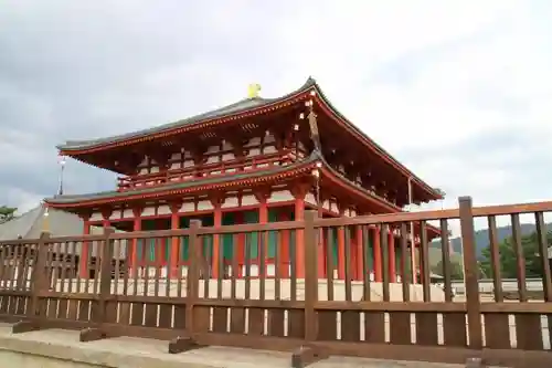 興福寺の本殿・本堂