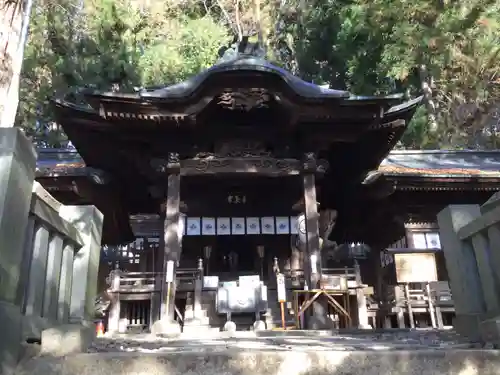 手長神社の本殿