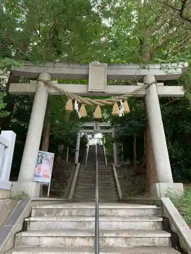 神鳥前川神社の鳥居