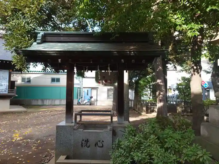 稲荷神社の手水舎