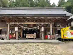 櫛引八幡宮の本殿