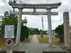 諏訪神社の鳥居