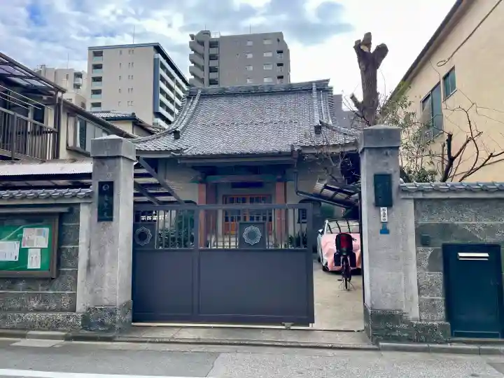 感応寺の{uncategorized: "未分類", other: "その他", undefined: "問題あり", building: "その他建物", grave: "お墓", sacred_gate: "鳥居", guardian: "狛犬", statue: "像", buddha: "仏像", history: "歴史", nature: "自然", garden: "庭園", animal: "動物", pagoda: "塔", temizu: "手水舎", mountain_gate: "山門・神門", sanctuary: "本殿・本堂", subordinate: "末社・摂社", art: "芸術", scenery: "景色", jizo: "地蔵", ema: "絵馬", goshuin: "御朱印", omikuji: "おみくじ", items: "授与品その他", amulet: "お守り", goshuincho: "御朱印帳", eats: "食事", festival: "お祭り", votive_dance: "神楽", shichigosan: "七五三参", wedding: "結婚式", experience: "体験その他", initially: "初詣", around: "周辺", anti_infection: "感染症対策"}