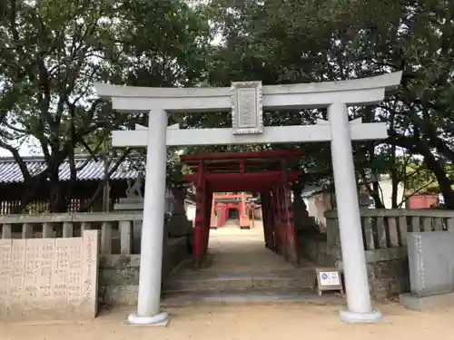 白鳥神社の末社