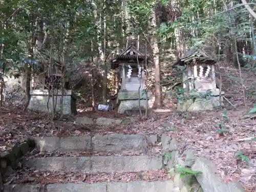 穴師坐兵主神社の末社・摂社