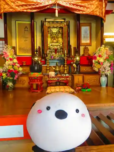 岩戸観音堂(北海道)