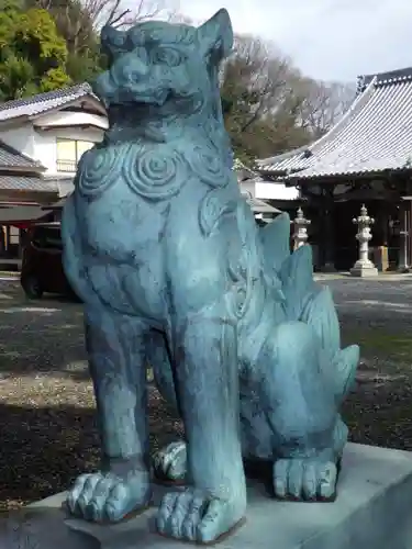 津田八幡神社の狛犬