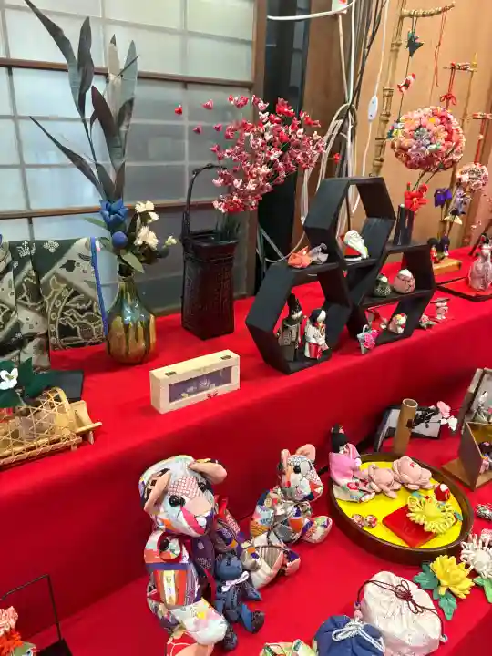 宿縁寺の{uncategorized: "未分類", other: "その他", undefined: "問題あり", building: "その他建物", grave: "お墓", sacred_gate: "鳥居", guardian: "狛犬", statue: "像", buddha: "仏像", history: "歴史", nature: "自然", garden: "庭園", animal: "動物", pagoda: "塔", temizu: "手水舎", mountain_gate: "山門・神門", sanctuary: "本殿・本堂", subordinate: "末社・摂社", art: "芸術", scenery: "景色", jizo: "地蔵", ema: "絵馬", goshuin: "御朱印", omikuji: "おみくじ", items: "授与品その他", amulet: "お守り", goshuincho: "御朱印帳", eats: "食事", festival: "お祭り", votive_dance: "神楽", shichigosan: "七五三参", wedding: "結婚式", experience: "体験その他", initially: "初詣", around: "周辺", anti_infection: "感染症対策"}