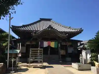 光明寺(とら薬師)の本殿・本堂
