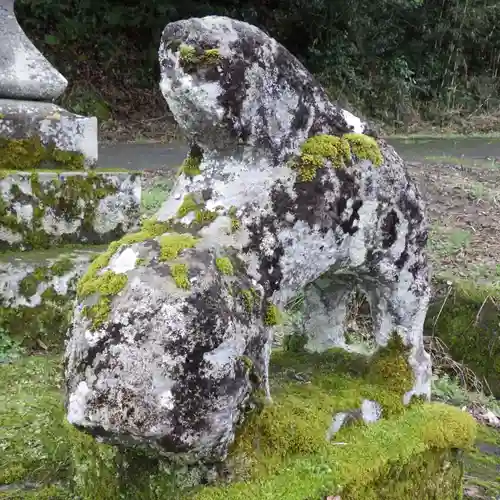 天日名鳥命神社の狛犬