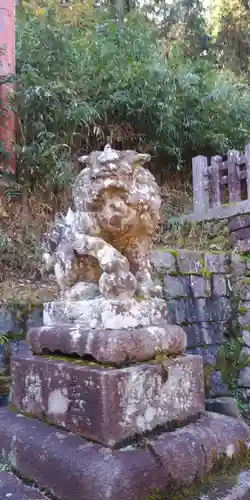 白山神社の狛犬