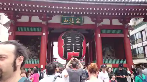 浅草寺の山門