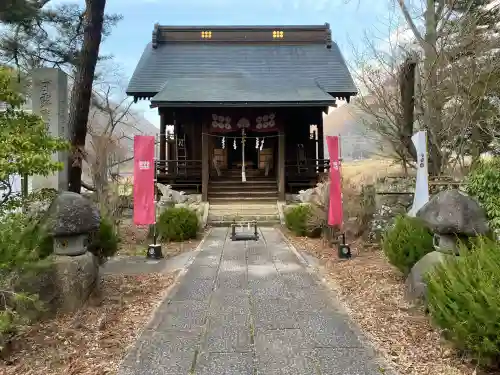 真田神社の{uncategorized: "未分類", other: "その他", undefined: "問題あり", building: "その他建物", grave: "お墓", sacred_gate: "鳥居", guardian: "狛犬", statue: "像", buddha: "仏像", history: "歴史", nature: "自然", garden: "庭園", animal: "動物", pagoda: "塔", temizu: "手水舎", mountain_gate: "山門・神門", sanctuary: "本殿・本堂", subordinate: "末社・摂社", art: "芸術", scenery: "景色", jizo: "地蔵", ema: "絵馬", goshuin: "御朱印", omikuji: "おみくじ", items: "授与品その他", amulet: "お守り", goshuincho: "御朱印帳", eats: "食事", festival: "お祭り", votive_dance: "神楽", shichigosan: "七五三参", wedding: "結婚式", experience: "体験その他", initially: "初詣", around: "周辺", anti_infection: "感染症対策"}