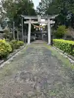 豊原北島神社の{uncategorized: "未分類", other: "その他", undefined: "問題あり", building: "その他建物", grave: "お墓", sacred_gate: "鳥居", guardian: "狛犬", statue: "像", buddha: "仏像", history: "歴史", nature: "自然", garden: "庭園", animal: "動物", pagoda: "塔", temizu: "手水舎", mountain_gate: "山門・神門", sanctuary: "本殿・本堂", subordinate: "末社・摂社", art: "芸術", scenery: "景色", jizo: "地蔵", ema: "絵馬", goshuin: "御朱印", omikuji: "おみくじ", items: "授与品その他", amulet: "お守り", goshuincho: "御朱印帳", eats: "食事", festival: "お祭り", votive_dance: "神楽", shichigosan: "七五三参", wedding: "結婚式", experience: "体験その他", initially: "初詣", around: "周辺", anti_infection: "感染症対策"}