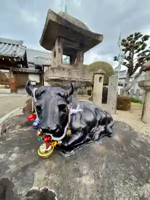 神牛石神社の像