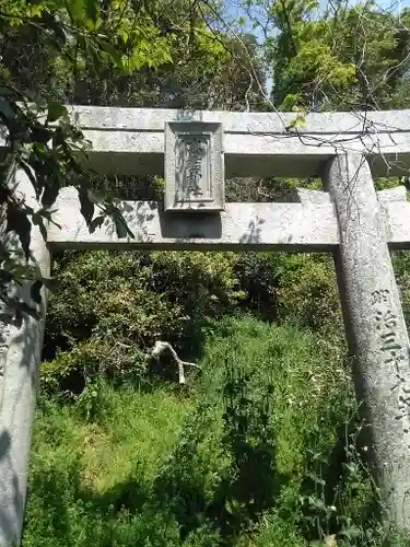 高妻神社の鳥居