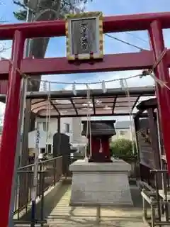 諏訪神社の末社