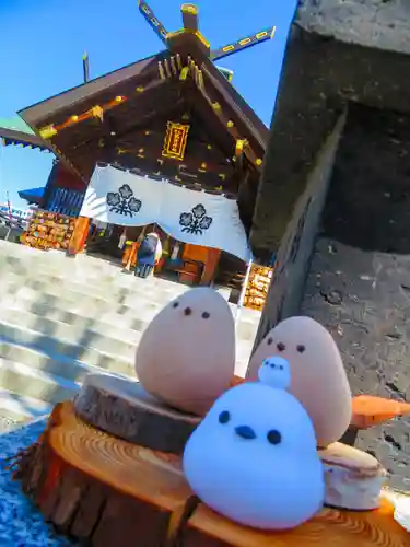 札幌諏訪神社の像