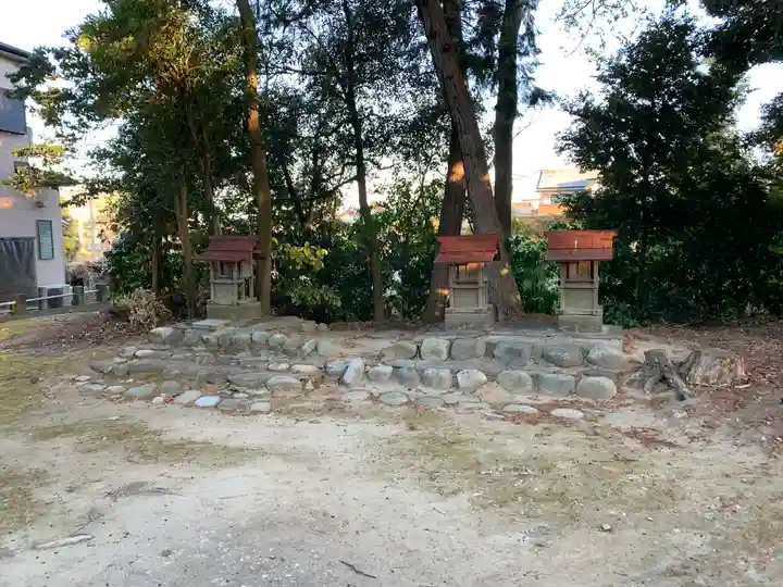 鹽江神社(中野)の末社・摂社