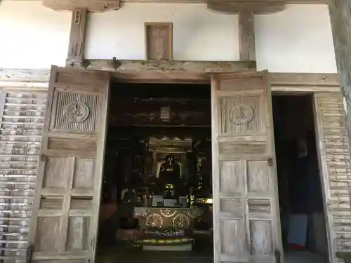 月輪寺の本殿・本堂