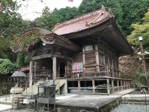 明石寺の本殿