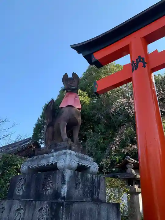 伏見稲荷大社の狛犬