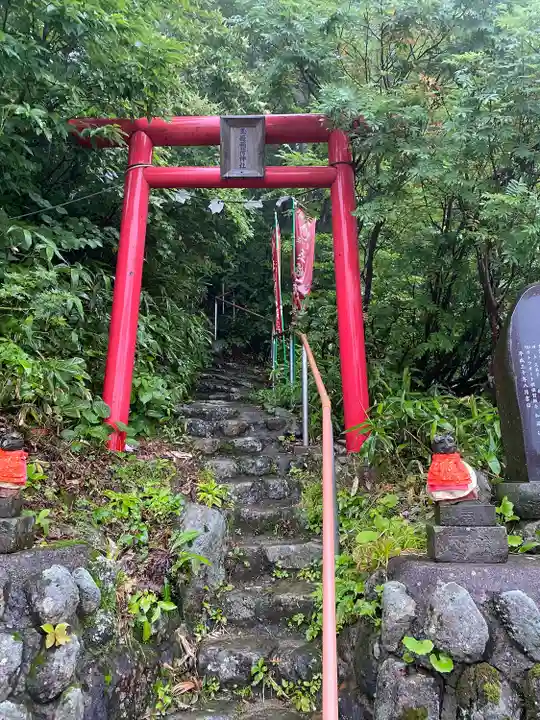 湯殿山神社(出羽三山神社)(山形県)