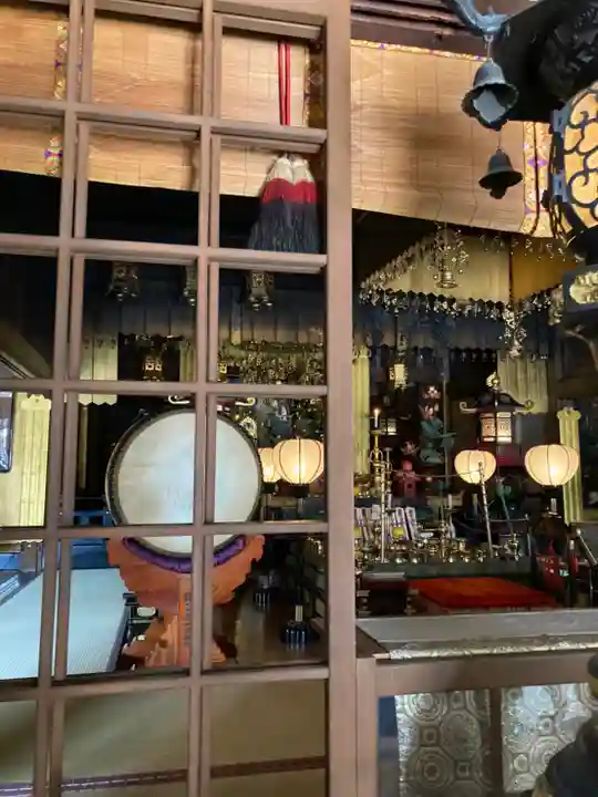 法楽寺の本殿・本堂