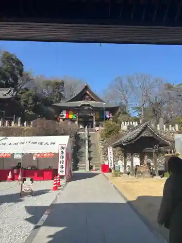 埼玉厄除け開運大師・龍泉寺（切り絵御朱印発祥の寺）の{uncategorized: "未分類", other: "その他", undefined: "問題あり", building: "その他建物", grave: "お墓", sacred_gate: "鳥居", guardian: "狛犬", statue: "像", buddha: "仏像", history: "歴史", nature: "自然", garden: "庭園", animal: "動物", pagoda: "塔", temizu: "手水舎", mountain_gate: "山門・神門", sanctuary: "本殿・本堂", subordinate: "末社・摂社", art: "芸術", scenery: "景色", jizo: "地蔵", ema: "絵馬", goshuin: "御朱印", omikuji: "おみくじ", items: "授与品その他", amulet: "お守り", goshuincho: "御朱印帳", eats: "食事", festival: "お祭り", votive_dance: "神楽", shichigosan: "七五三参", wedding: "結婚式", experience: "体験その他", initially: "初詣", around: "周辺", anti_infection: "感染症対策"}