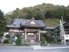 妙蓮寺の本殿