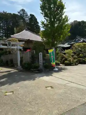 多聞院の{uncategorized: "未分類", other: "その他", undefined: "問題あり", building: "その他建物", grave: "お墓", sacred_gate: "鳥居", guardian: "狛犬", statue: "像", buddha: "仏像", history: "歴史", nature: "自然", garden: "庭園", animal: "動物", pagoda: "塔", temizu: "手水舎", mountain_gate: "山門・神門", sanctuary: "本殿・本堂", subordinate: "末社・摂社", art: "芸術", scenery: "景色", jizo: "地蔵", ema: "絵馬", goshuin: "御朱印", omikuji: "おみくじ", items: "授与品その他", amulet: "お守り", goshuincho: "御朱印帳", eats: "食事", festival: "お祭り", votive_dance: "神楽", shichigosan: "七五三参", wedding: "結婚式", experience: "体験その他", initially: "初詣", around: "周辺", anti_infection: "感染症対策"}