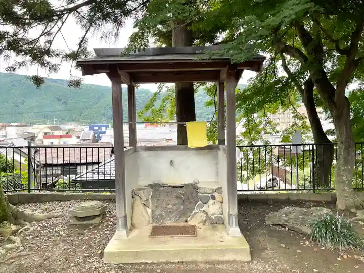 寿栄神社の手水舎
