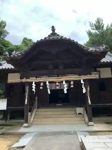 田潮八幡神社の本殿