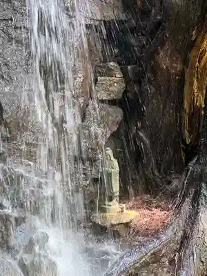 母の白滝神社(山梨県)