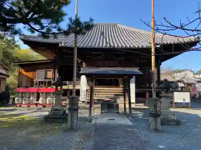 三明寺の本殿・本堂
