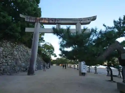 厳島神社の鳥居