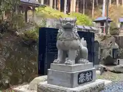 黒森神社の狛犬