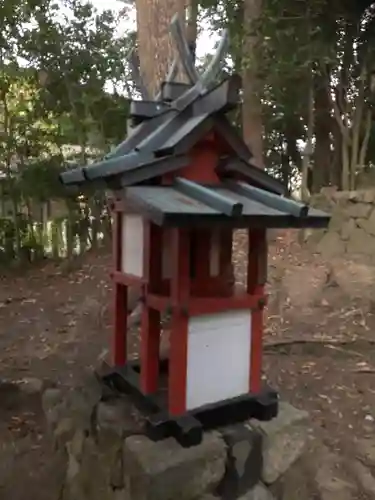御前原石立命神社の末社・摂社