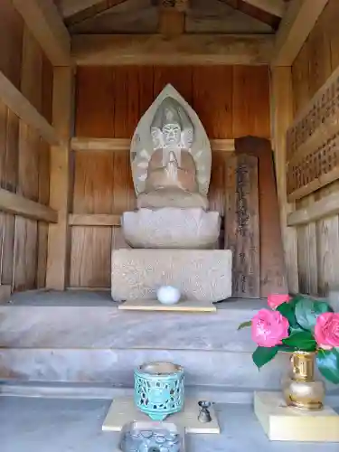 関川社（赤坂町）の末社・摂社