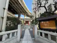 兜神社の{uncategorized: "未分類", other: "その他", undefined: "問題あり", building: "その他建物", grave: "お墓", sacred_gate: "鳥居", guardian: "狛犬", statue: "像", buddha: "仏像", history: "歴史", nature: "自然", garden: "庭園", animal: "動物", pagoda: "塔", temizu: "手水舎", mountain_gate: "山門・神門", sanctuary: "本殿・本堂", subordinate: "末社・摂社", art: "芸術", scenery: "景色", jizo: "地蔵", ema: "絵馬", goshuin: "御朱印", omikuji: "おみくじ", items: "授与品その他", amulet: "お守り", goshuincho: "御朱印帳", eats: "食事", festival: "お祭り", votive_dance: "神楽", shichigosan: "七五三参", wedding: "結婚式", experience: "体験その他", initially: "初詣", around: "周辺", anti_infection: "感染症対策"}