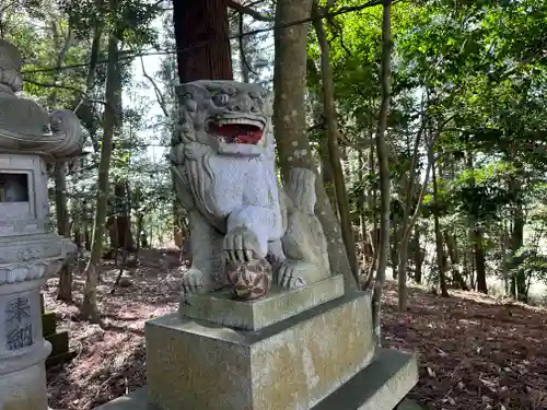 石部神社の狛犬